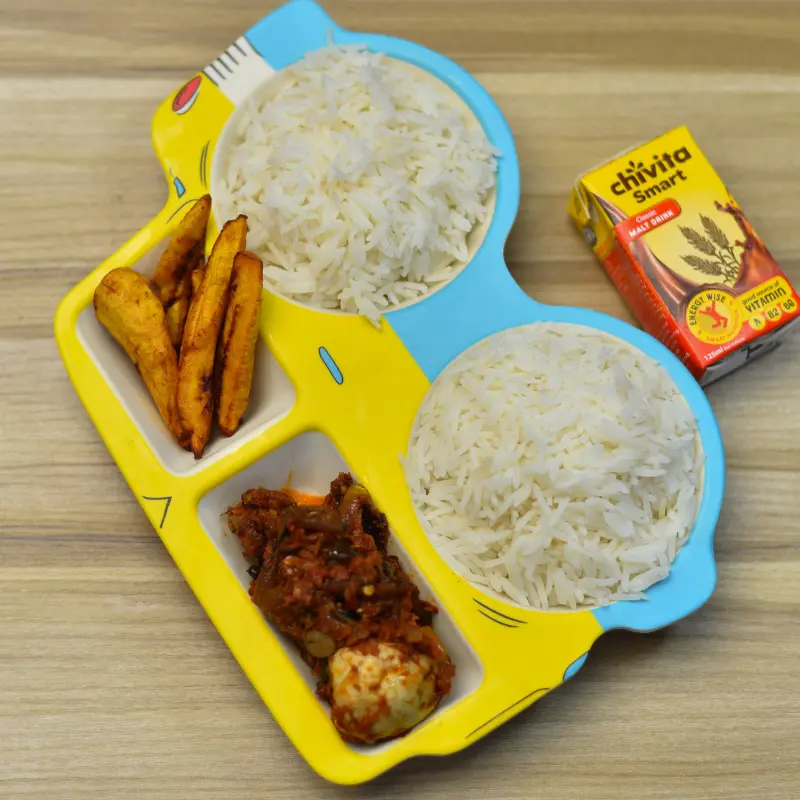 Ata dindin and steamed rice served with assorted and egg (3 - 12 years)